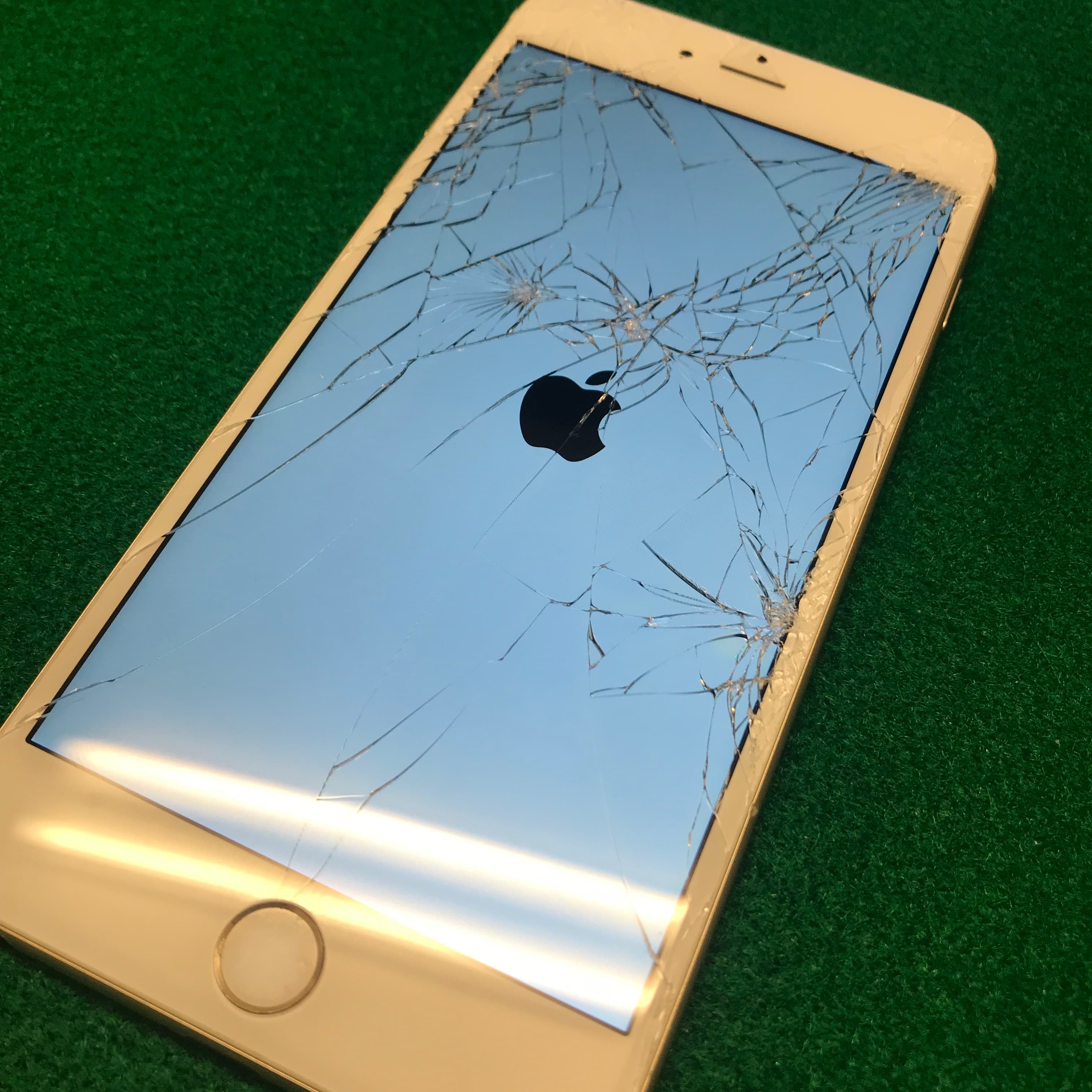 日野市からのお客様　iPhone6Plus（アイフォン6プラス）画面が割れた。これって重度破損？